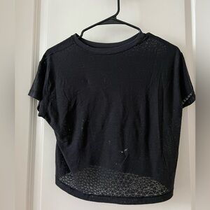Lululemon Cates Tee Black Crackled Veil sz 2 or 4